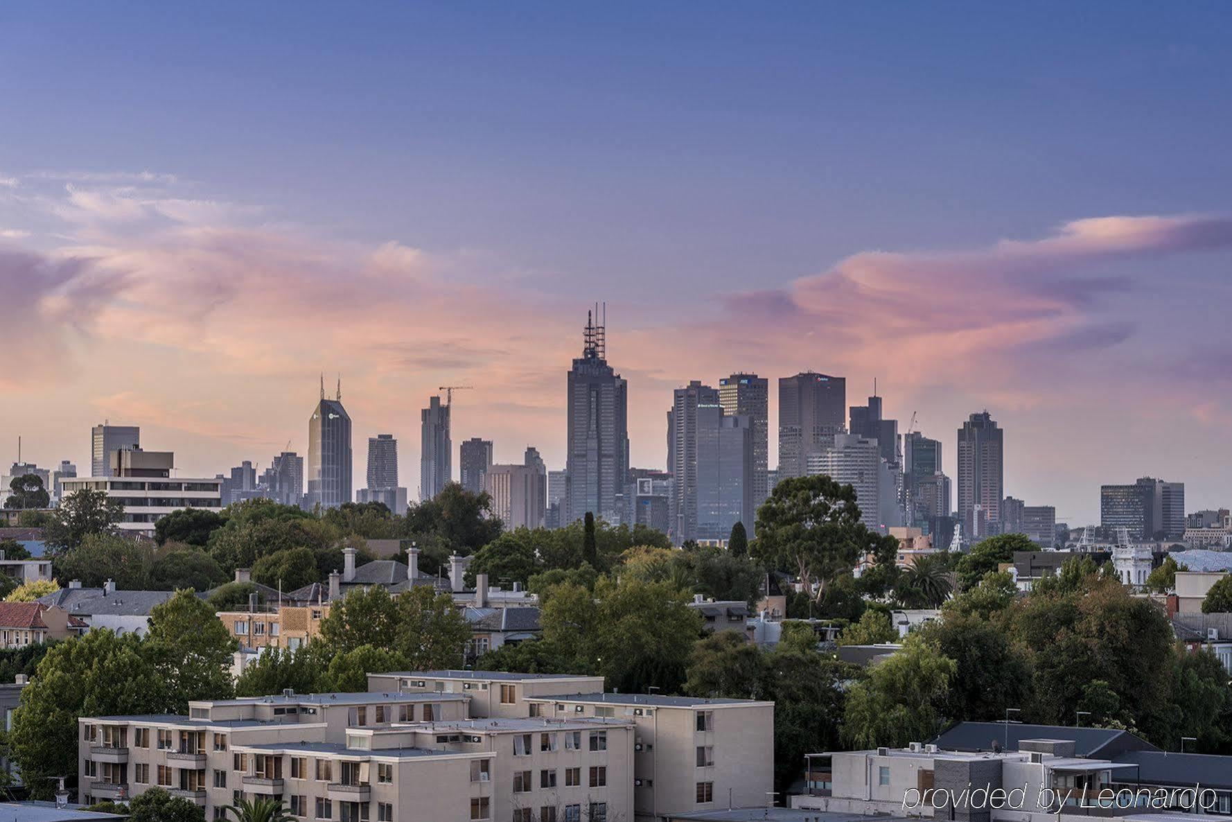 Oaks Melbourne South Yarra Suites Exterior photo